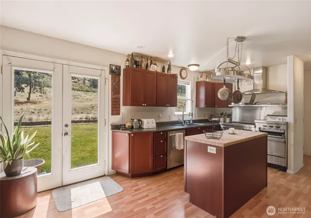 Photo 4 of Single family home for sale at 44 Crumbacher Rd, Tonasket, WA 98855 | MLS# NWM2553141 | Listing updated on 2026-09-22