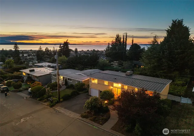 Photo 1 of Single family home for sale at 741 Hemlock St, Edmonds, WA 98020 | MLS# NWM2553206 | Listing updated on 2026-09-22