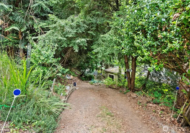 Photo 3 of Manufactured home for sale at 2334 Crestridge Dr NW, Olympia, WA 98502 | MLS# NWM2553208 | Listing updated on 2026-09-22