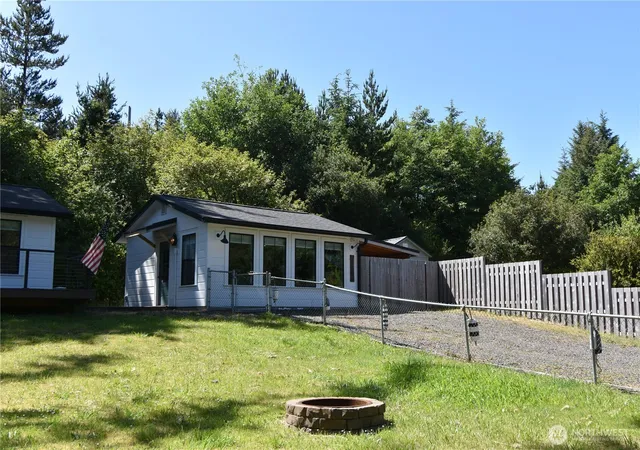Photo 3 of Single family home for sale at 27813 L Pl, Ocean Park, WA 98640 | MLS# NWM2553248 | Listing updated on 2026-09-22