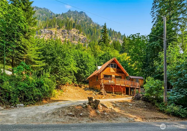 Photo 1 of Single family home for sale at 17800 N Shore Dr, Leavenworth, WA 98826 | MLS# NWM2553255 | Listing updated on 2026-09-22