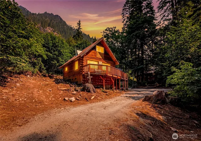 Photo 3 of Single family home for sale at 17800 N Shore Dr, Leavenworth, WA 98826 | MLS# NWM2553255 | Listing updated on 2026-09-22