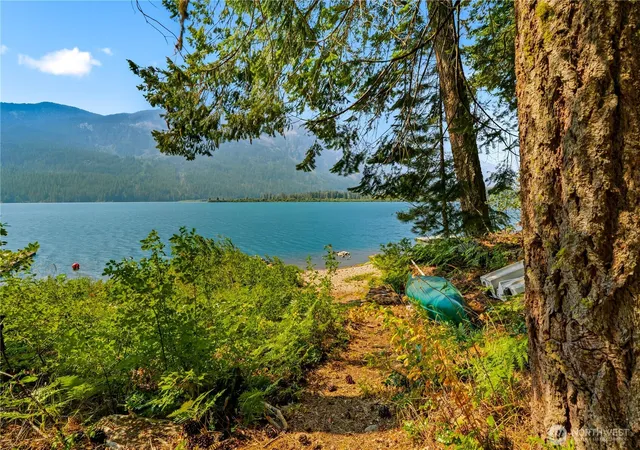 Photo 4 of Single family home for sale at 17800 N Shore Dr, Leavenworth, WA 98826 | MLS# NWM2553255 | Listing updated on 2026-09-22