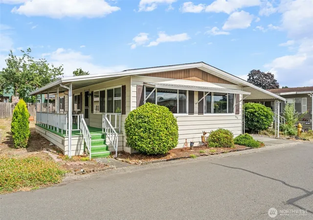 Photo 1 of Manufactured home for sale at 1402 22nd Street Ne #220, Auburn, WA 98002 | MLS# NWM2553270 | Listing updated on 2026-09-22