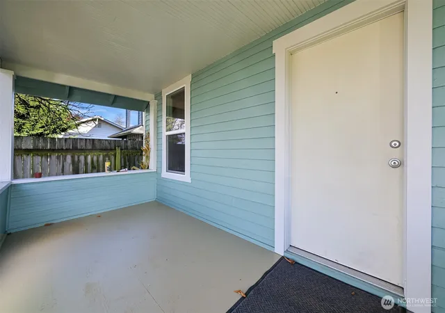 Photo 3 of Single family home for sale at 2138 Woburn St, Bellingham, WA 98226 | MLS# NWM2553286 | Listing updated on 2026-09-22