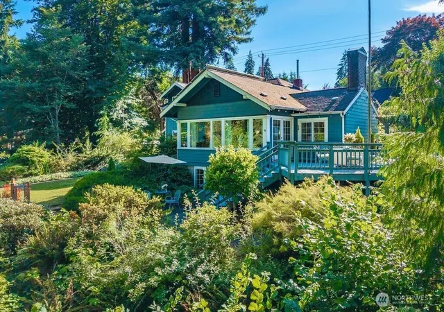 Single family home for sale at 816 Percival St SW, Olympia, WA 98502 | MLS# NWM2553293