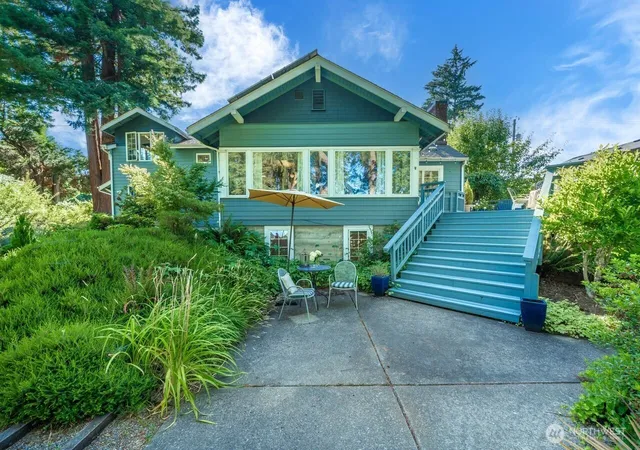 Photo 2 of Single family home for sale at 816 Percival St Sw, Olympia, WA 98502 | MLS# NWM2553293 | Listing updated on 2026-09-27