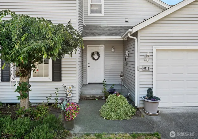 Photo 2 of Townhouse for sale at 6714 109th Street Ct E, Puyallup, WA 98373 | MLS# NWM2553297 | Listing updated on 2026-09-30