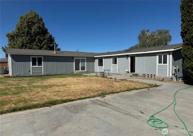 Photo 2 of Manufactured home for sale at 26037 Sw Road O, Mattawa, WA 99349 | MLS# NWM2553307 | Listing updated on 2026-09-22