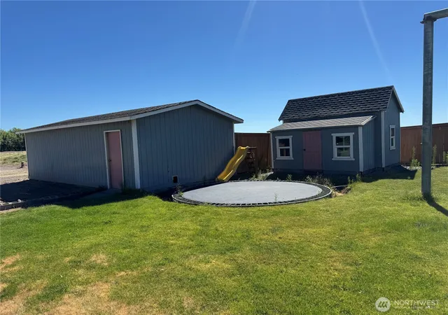 Photo 3 of Manufactured home for sale at 26037 Sw Road O, Mattawa, WA 99349 | MLS# NWM2553307 | Listing updated on 2026-09-22