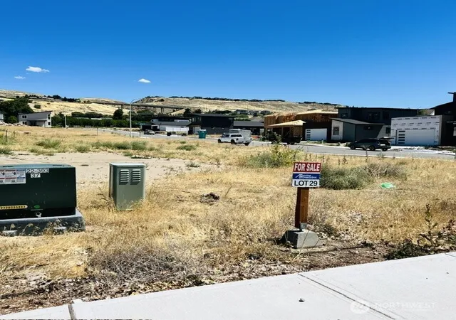 Photo 2 of Land for sale at 3217 Nw Cascade Ave Lot 29, East Wenatchee, WA 98802 | MLS# NWM2553310 | Listing updated on 2026-09-22