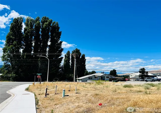 Photo 3 of Land for sale at 3217 Nw Cascade Ave Lot 29, East Wenatchee, WA 98802 | MLS# NWM2553310 | Listing updated on 2026-09-22