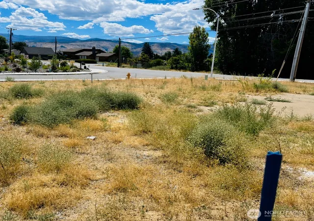 Photo 4 of Land for sale at 3217 NW Cascade Ave Lot 29, East Wenatchee, WA 98802 | MLS# NWM2553310 | Listing updated on 2026-09-22