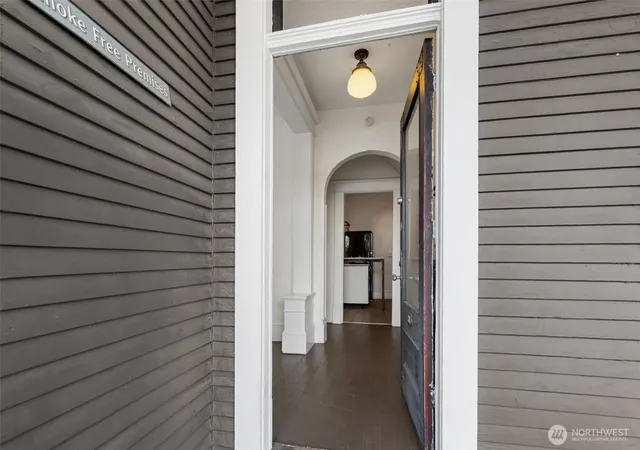Photo 4 of Sale Pending at 201 N Commercial St, Bellingham, WA 98225 | MLS# NWM2553317 | Listing updated on 2026-09-29