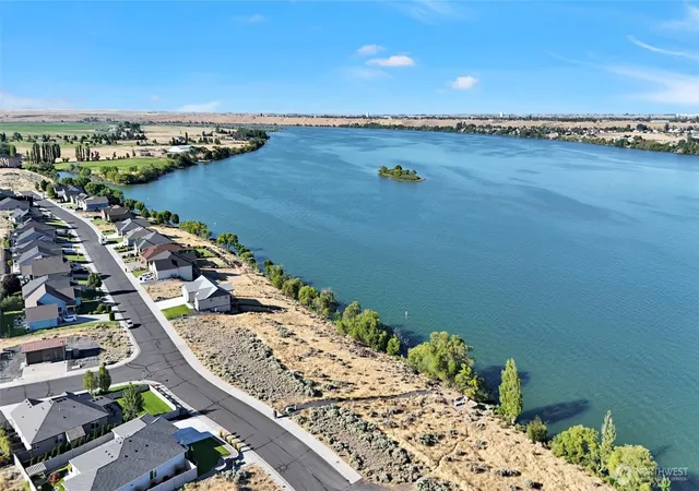 Photo 2 of Land for sale at 3973 Edwards Rd Ne, Moses Lake, WA 98837 | MLS# NWM2553351 | Listing updated on 2026-09-22