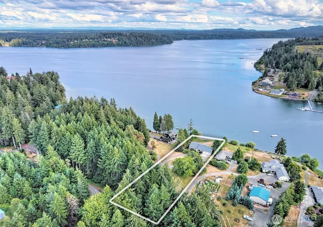 Single family home for sale at 220 SE Sells Dr, Shelton, WA 98584 | MLS# NWM2553363