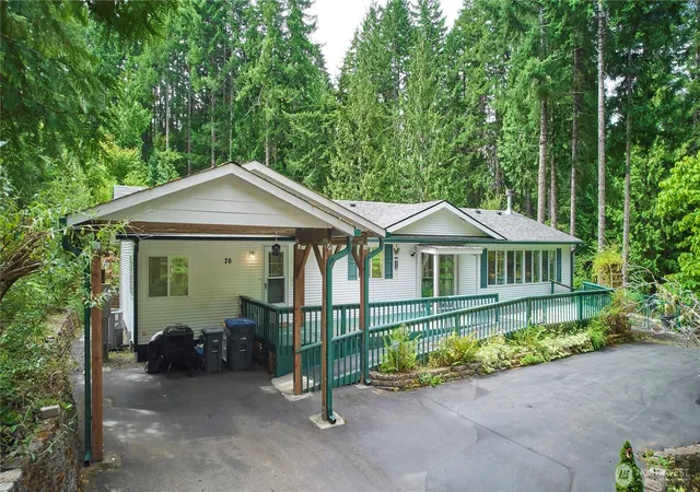 Photo 1 of Single family home for sale at 70 N Dow Mountain Dr, Hoodsport, WA 98548 | MLS# NWM2553367 | Listing updated on 2026-09-28