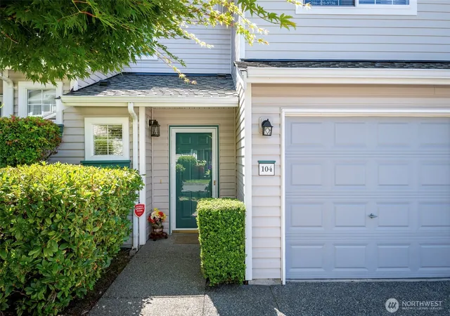 Photo 3 of Townhouse for sale at 4802 Nassau Ave NE #104, Tacoma, WA 98422 | MLS# NWM2553381 | Listing updated on 2026-09-22