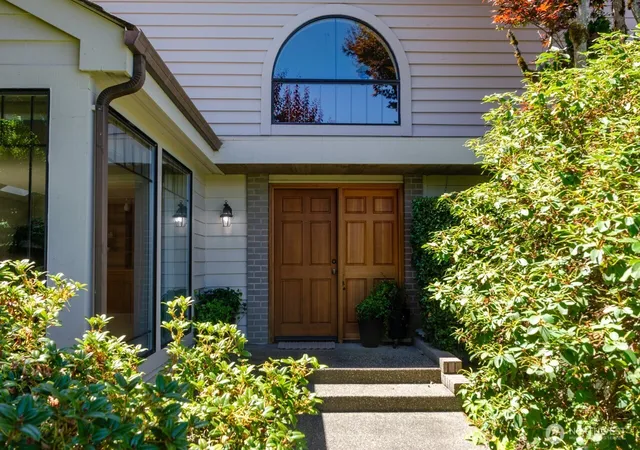 Photo 3 of Single family home for sale at 106 Chinook Ln, Steilacoom, WA 98388 | MLS# NWM2553388 | Listing updated on 2026-09-22