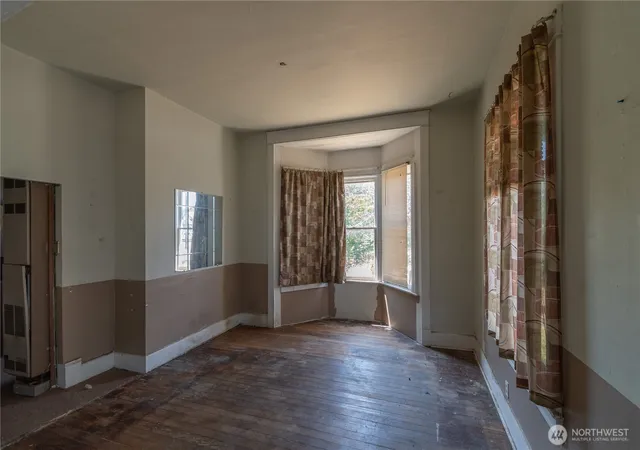 Photo 4 of Single family home for sale at 2614 S 54th Street, Tacoma, WA 98409 | MLS# NWM2553416 | Listing updated on 2026-09-22
