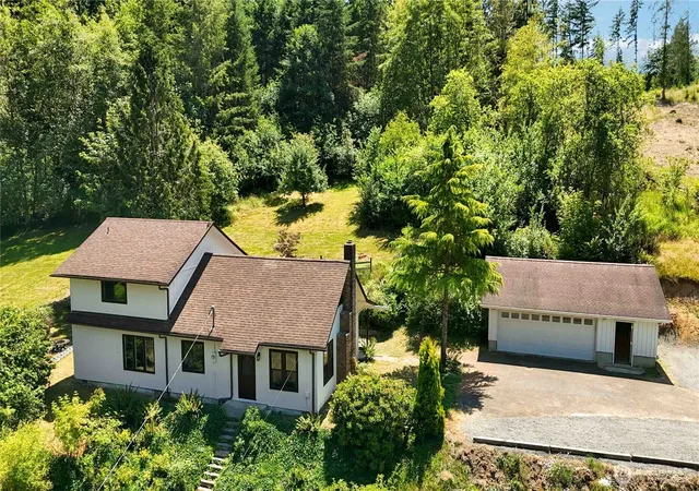 Photo 2 of Sale Pending at 1790 Little Hanaford Rd, Centralia, WA 98531 | MLS# NWM2553434 | Listing updated on 2026-09-26