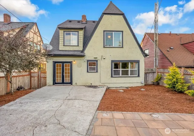 Photo 2 of Single family home for sale at 4124 6th Avenue, Tacoma, WA 98406 | MLS# NWM2553450 | Listing updated on 2026-09-22