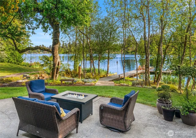 Photo 3 of Sale Pending at 1000 Creso Rd S, Spanaway, WA 98387 | MLS# NWM2553466 | Listing updated on 2026-10-01