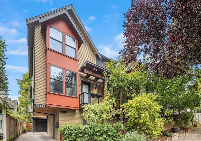 Photo 1 of Single family home for sale at 3635 Greenwood Ave N #B, Seattle, WA 98103 | MLS# NWM2553469 | Listing updated on 2026-09-29