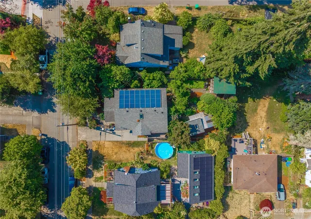 Photo 3 of Single family home for sale at 231 Central St NE, Olympia, WA 98506 | MLS# NWM2553492 | Listing updated on 2026-09-22