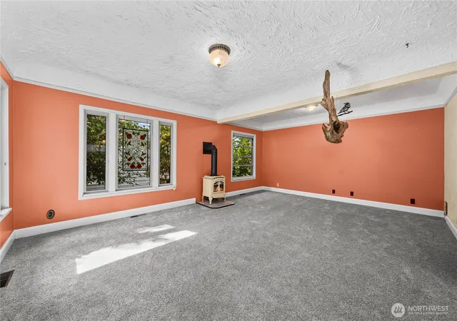Photo 4 of Single family home for sale at 231 Central St NE, Olympia, WA 98506 | MLS# NWM2553492 | Listing updated on 2026-09-22