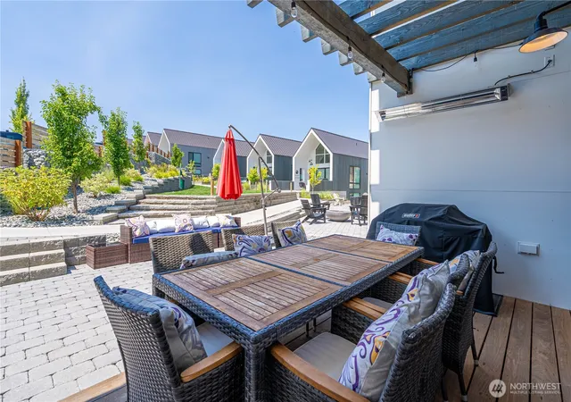 Photo 2 of Single family home for sale at 1402 Cottage Ln, Chelan, WA 98816 | MLS# NWM2553494 | Listing updated on 2026-09-22