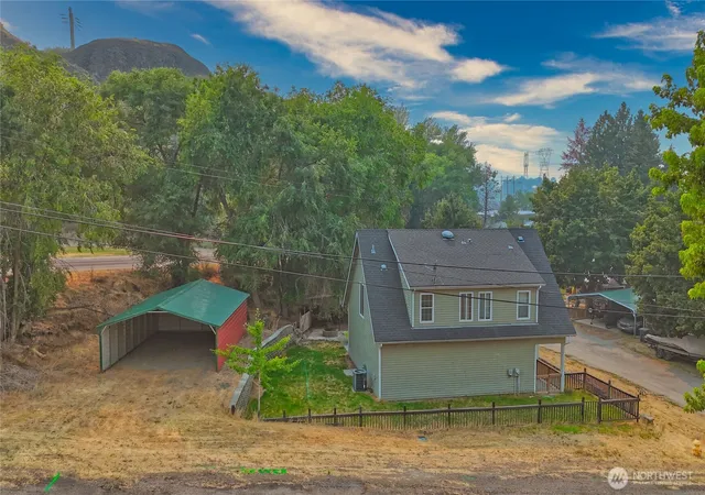 Photo 35 of Single family home for sale at 400 Partello Park, Grand Coulee, WA 99133 | MLS# NWM2553508 | Listing updated on 2026-09-22
