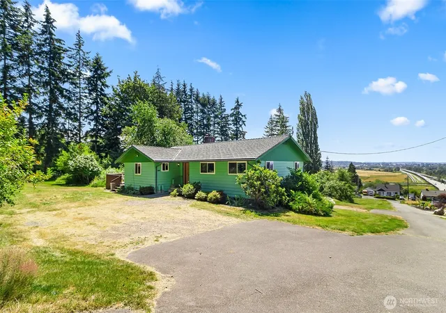 Photo 2 of Single family home for sale at 7202 21st Place Se, Lake Stevens, WA 98258 | MLS# NWM2553537 | Listing updated on 2026-10-02