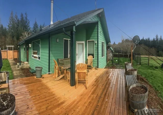 Photo 3 of Single family home for sale at 55 Wilson Ln, South Bend, WA 98586 | MLS# NWM2553541 | Listing updated on 2026-09-22