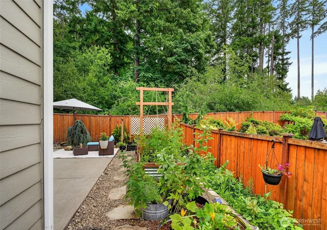 Photo 3 of Single family home for sale at 1618 Hudson St Nw, Olympia, WA 98502 | MLS# NWM2553543 | Listing updated on 2026-10-02