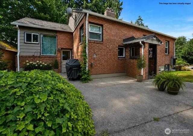 Photo 1 of Single family home for sale at 2407 Larch Way, Lynnwood, WA 98036 | MLS# NWM2553556 | Listing updated on 2026-09-22