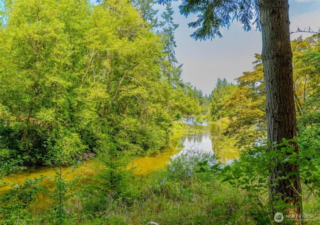Photo 3 of Sale Pending at 7929 S Lake Ketchum Rd, Stanwood, WA 98292 | MLS# NWM2553619 | Listing updated on 2026-07-21