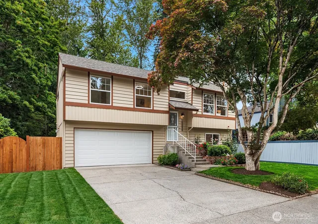 Photo 2 of Single family home for sale at 16036 Ne 106th Street, Redmond, WA 98052 | MLS# NWM2553656 | Listing updated on 2026-09-30