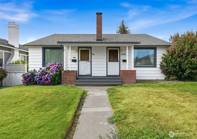 Photo 1 of Sale Pending at 1414 W Yakima Ave, Yakima, WA 98902 | MLS# NWM2553676 | Listing updated on 2026-09-25