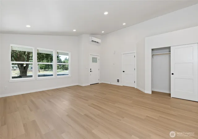 Photo 4 of Single family home for sale at 21913 127th Street Ct E, Bonney Lake, WA 98391 | MLS# NWM2553677 | Listing updated on 2026-09-25