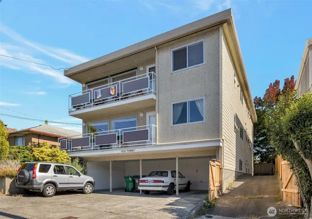 Photo 1 of Condo for sale at 4324 Phinney Ave N #1, Seattle, WA 98103 | MLS# NWM2553690 | Listing updated on 2026-09-22