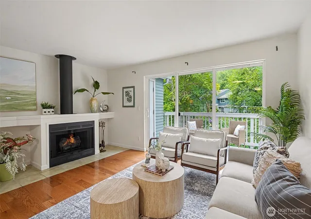 Photo 3 of Townhouse for sale at 13105 102nd Lane NE #5, Kirkland, WA 98034 | MLS# NWM2553700 | Listing updated on 2026-09-21