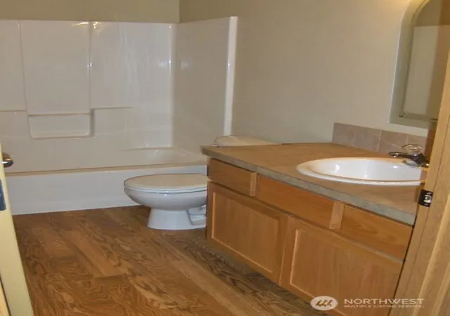 Photo 16 of Multi family home for sale at 6521 201st, Centralia, WA 98531 | MLS# NWM2553735 | Listing updated on 2026-10-06