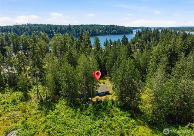 Photo 3 of Manufactured home for sale at 161 E Orchard Beach Rd, Grapeview, WA 98546 | MLS# NWM2553744 | Listing updated on 2026-09-28