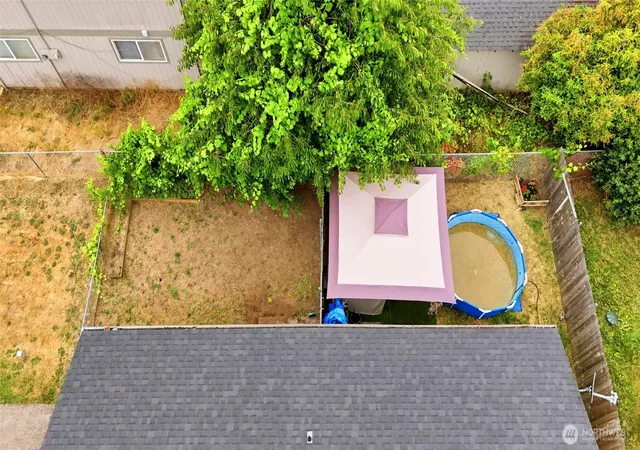 Photo 2 of Multi family home for sale at 2811 Caples Ave, Vancouver, WA 98661 | MLS# NWM2553783 | Listing updated on 2026-09-22