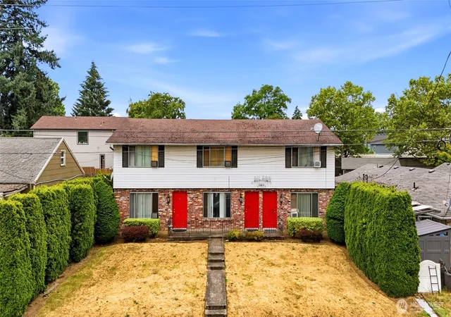 Multi family home for sale at 3316 Grand Blvd, Vancouver, WA 98661 | MLS# NWM2553794