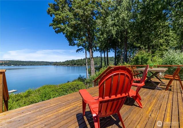 Photo 3 of Single family home for sale at 860 E Sunset Rd, Shelton, WA 98584 | MLS# NWM2553810 | Listing updated on 2026-09-22
