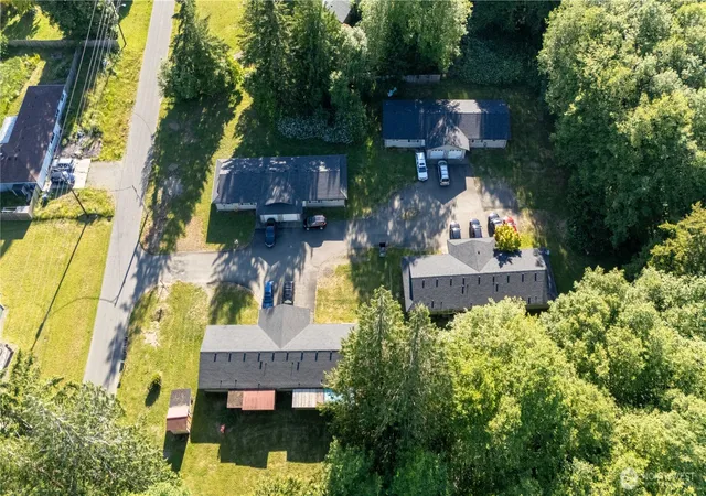 Photo 2 of Multi family home for sale at 106 Garden Hl Rd W, Elma, WA 98541 | MLS# NWM2553817 | Listing updated on 2026-09-22