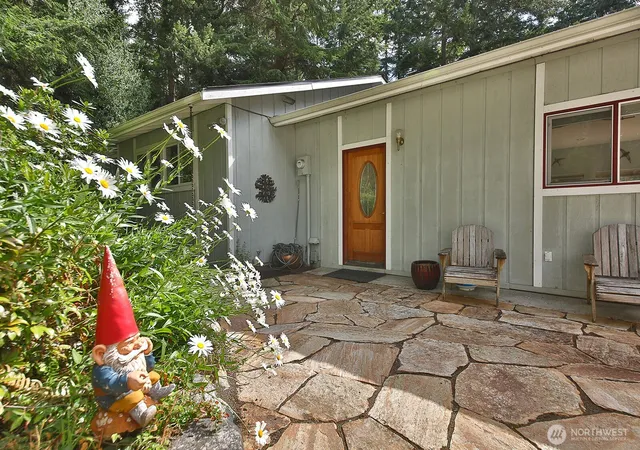 Photo 2 of Sale Pending at 6357 Baywood Rd, Freeland, WA 98249 | MLS# NWM2553818 | Listing updated on 2026-08-11