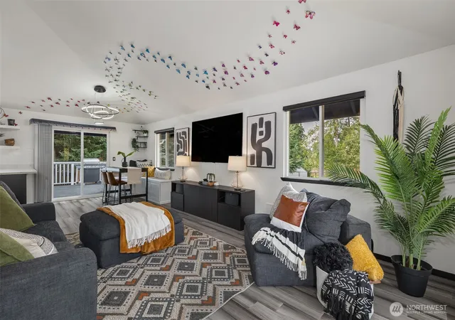 Photo 3 of Single family home for sale at 1602 151st Place Sw, Lynnwood, WA 98087 | MLS# NWM2553820 | Listing updated on 2026-09-21